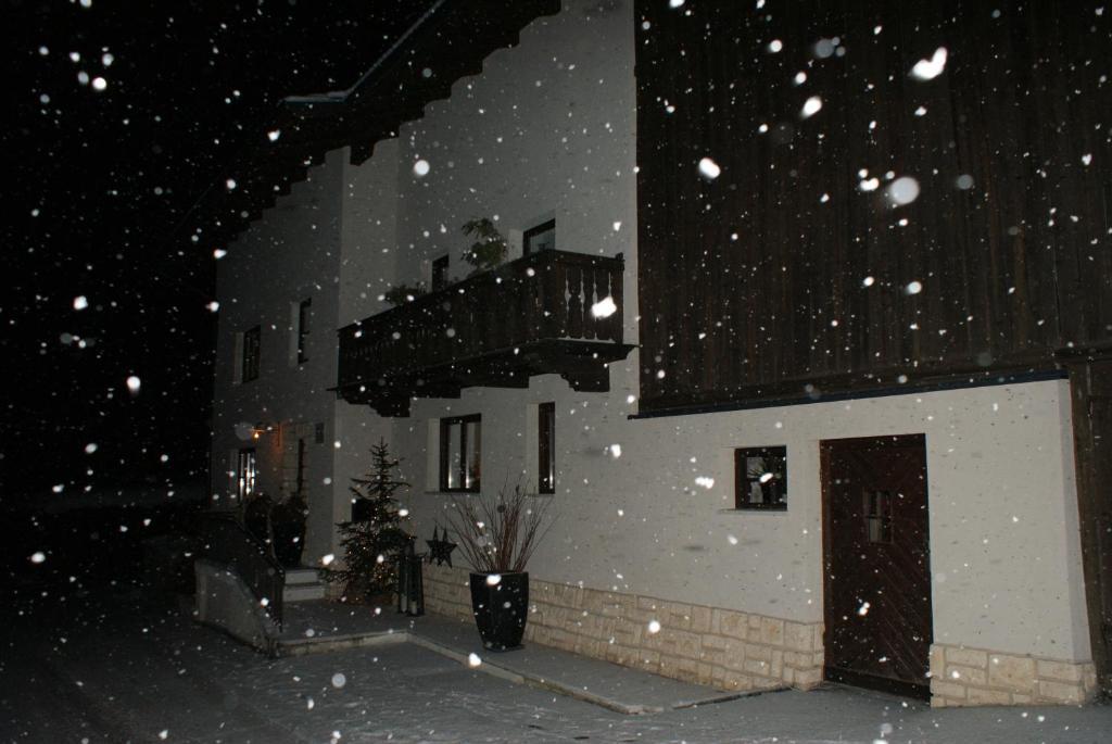 Parth Apartment Sautens